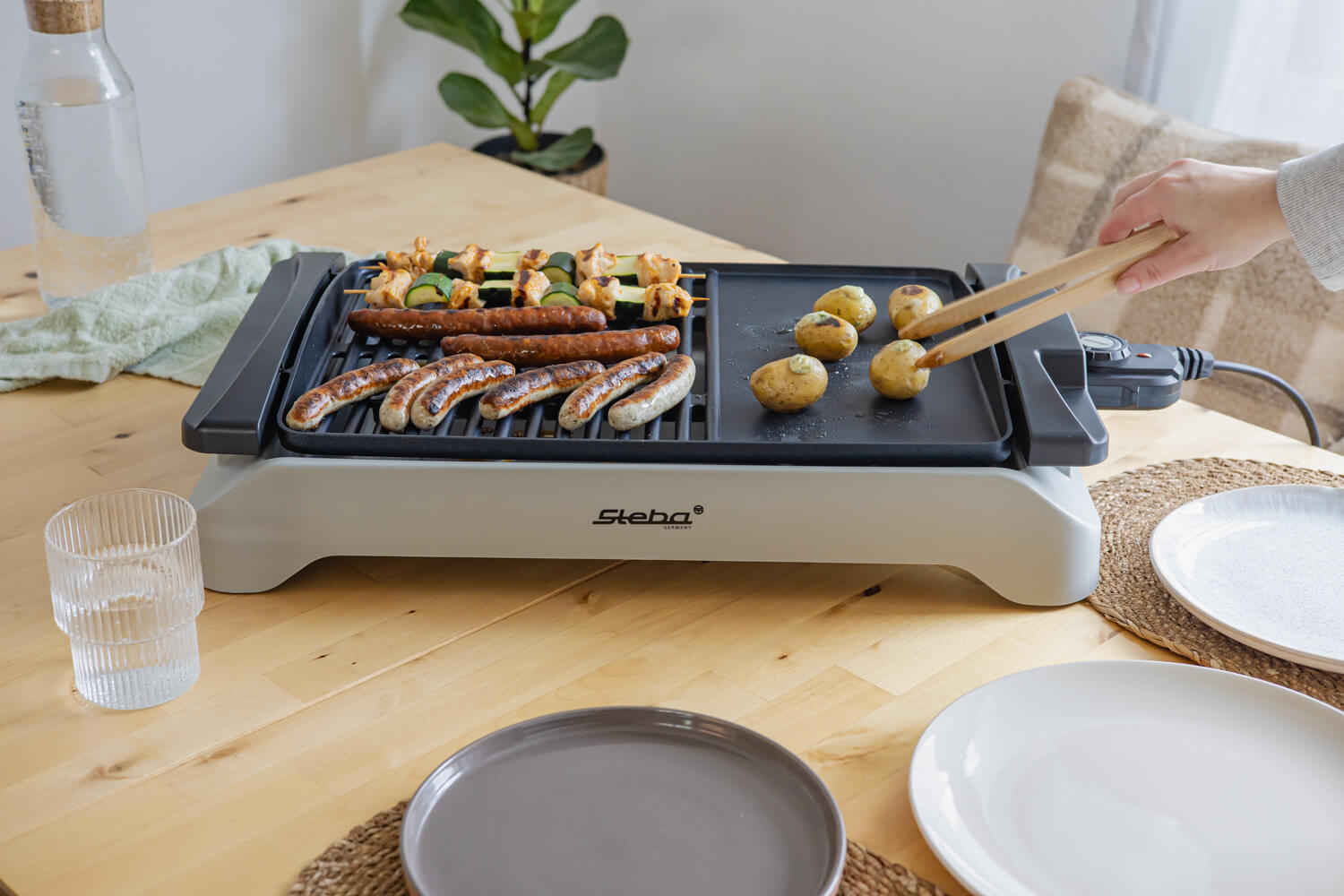 Steba VG 101 BBQ Tischgrill – Elektrischer Kontaktgrill für drinnen & draußen, kompakt & leistungsstark