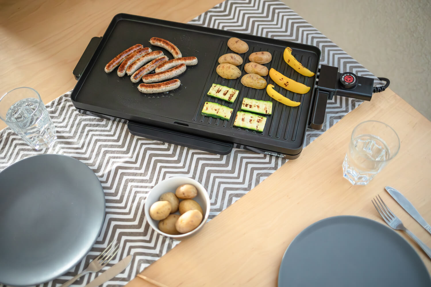 Steba VG 30 SLIM BBQ-Tischgrill – Elektrischer Kontaktgrill für drinnen & draußen, platzsparend 3