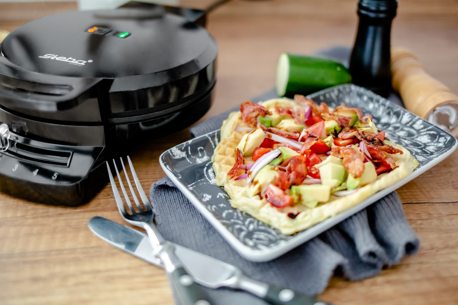 Steba WE 1 Waffeleisen – Knusprige Waffeln leicht gemacht | Antihaftbeschichtung | Kompaktes Design 8