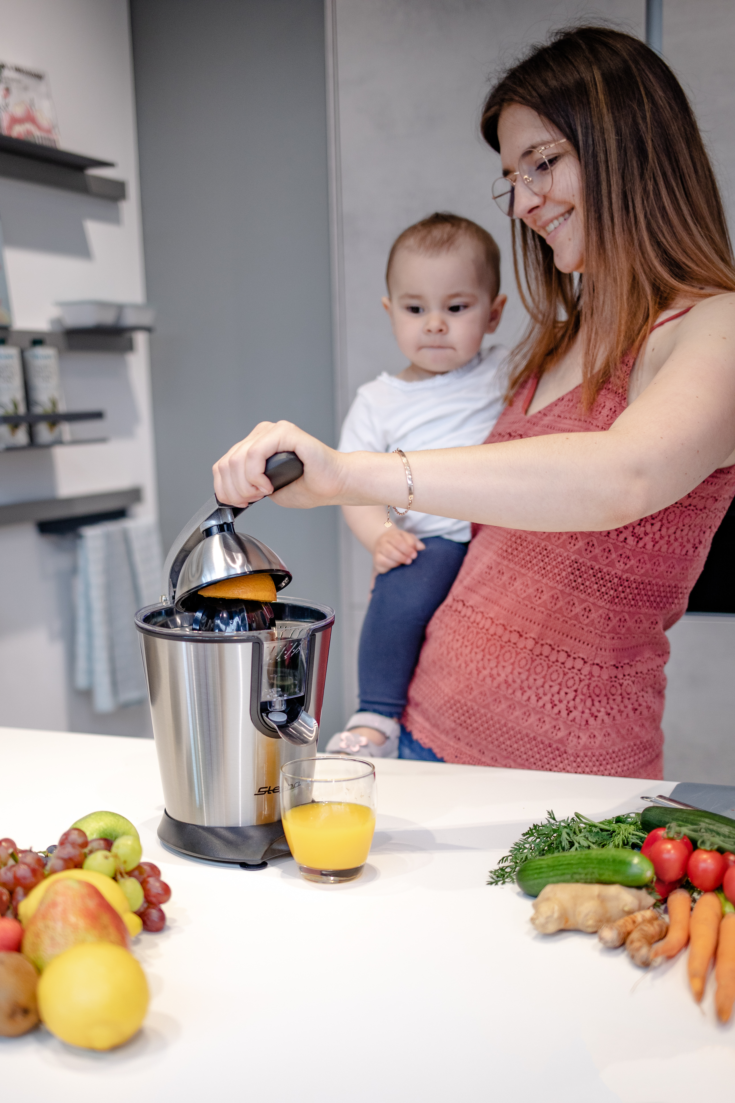 Steba ZP 2 Zitruspresse – Elektrische Fruchtpresse für frischen Orangen- & Zitronensaft 4