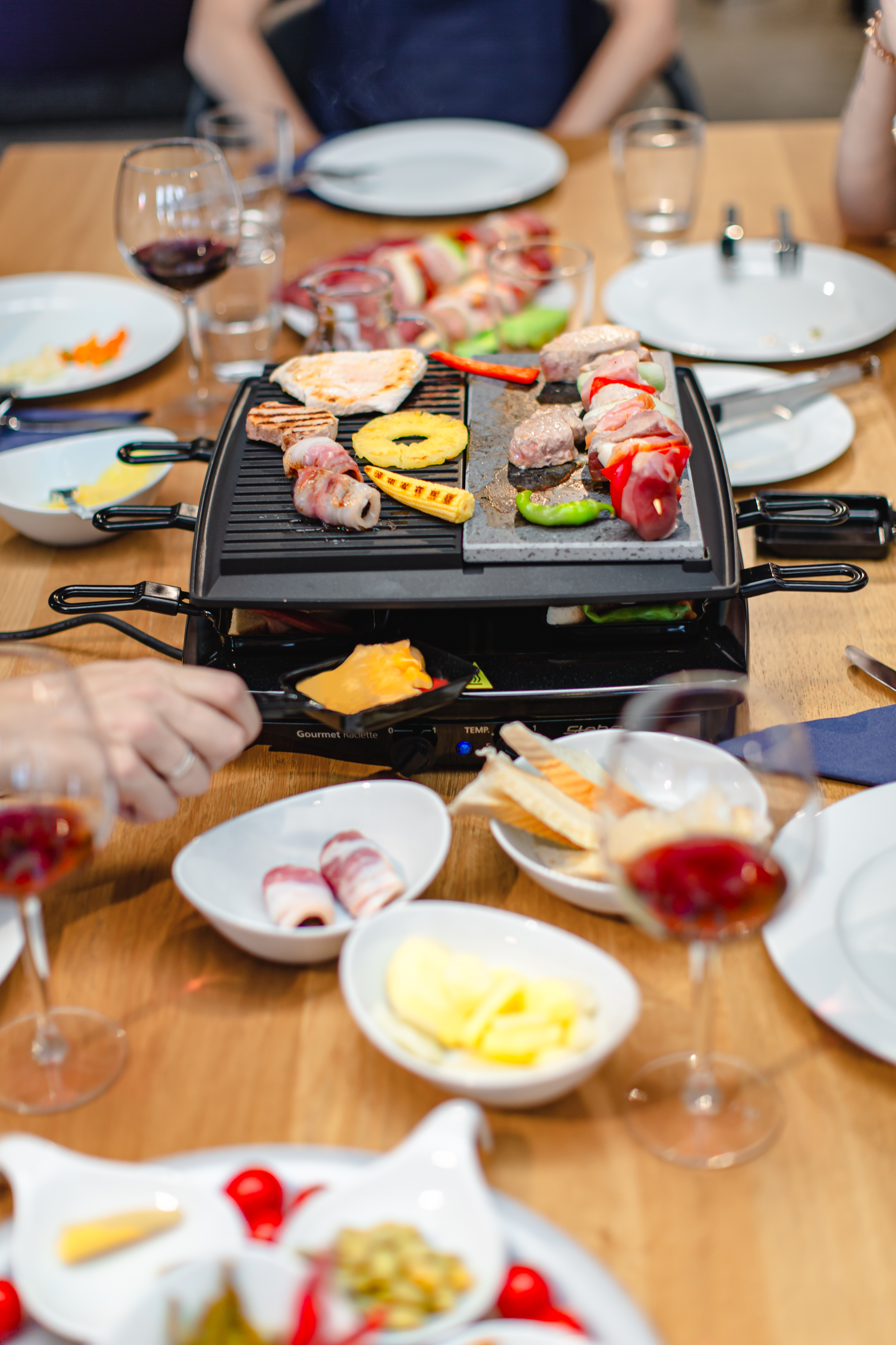 Steba RC 4 Plus Raclette-Grill für gesellige Runden – elektrischer Tischgrill mit Pfännchen 7